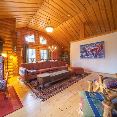 River- Luxury Lapland Villa *